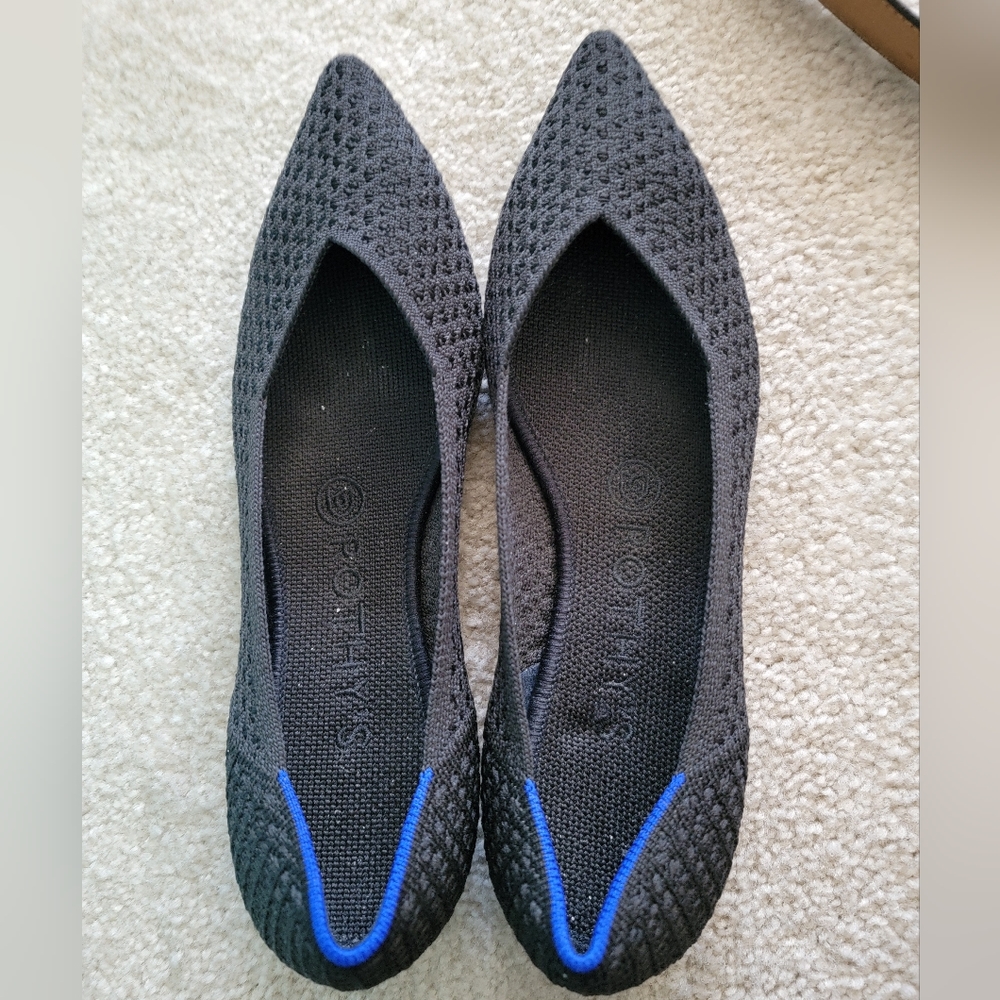 Rothys point flats
